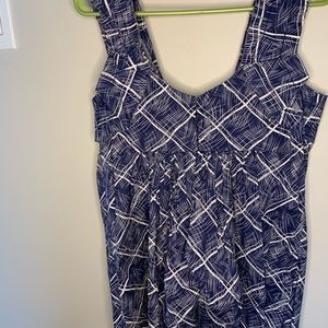 Cute Anthropologie top, very gently used, very flattering